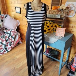 Evogues Plus Maxi Dress 2x 20/22W